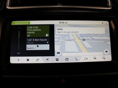 Used 2018 Jaguar E-PACE S image 21