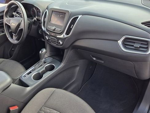 Used 2021 Chevrolet Equinox LT image 14