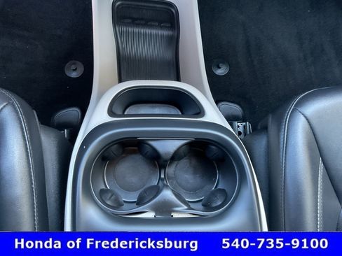 Used 2024 Chrysler Pacifica Touring-L FWD image 41