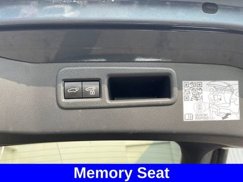 Used 2024 Toyota Venza Limited AWD/4WD image 29