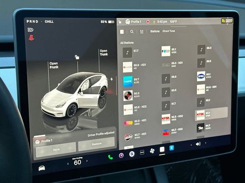Used 2024 Tesla Model Y Long Range AWD/4WD image 20