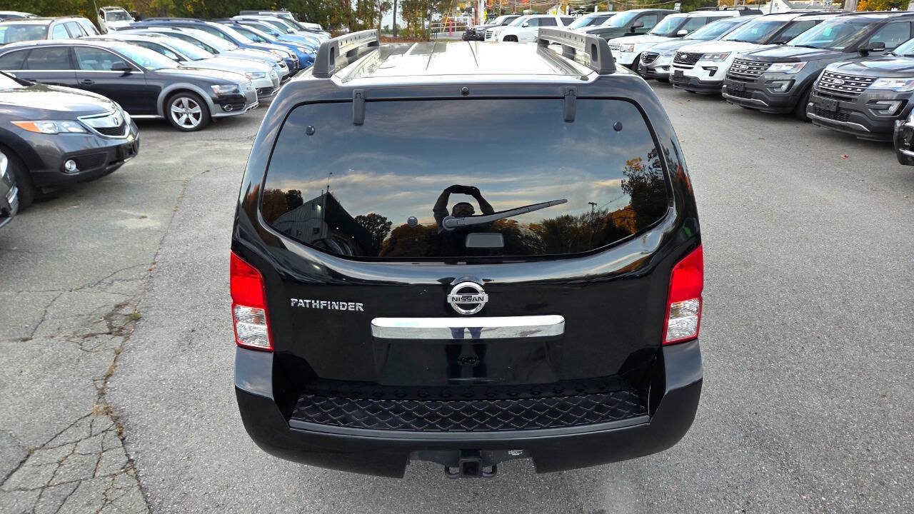Used 2011 Nissan Pathfinder S AWD/4WD image 12