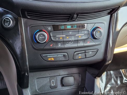 Used 2017 Ford Escape Titanium FWD image 23