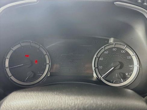 Certified 2024 Toyota Highlander XLE AWD/4WD image 13