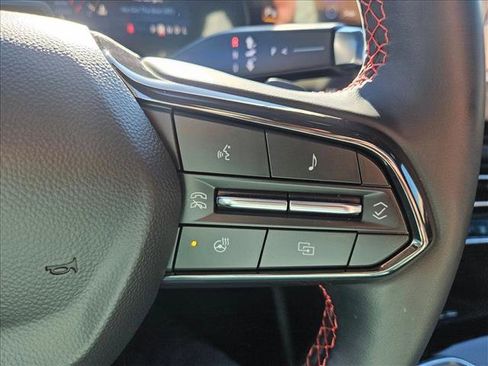 Certified 2024 Chevrolet Traverse RS image 20