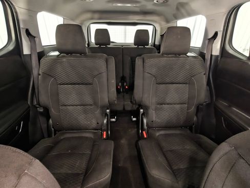 Used 2019 GMC Acadia SLE FWD image 22