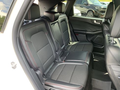 Used 2025 Ford Escape ST-Line Elite AWD/4WD image 39