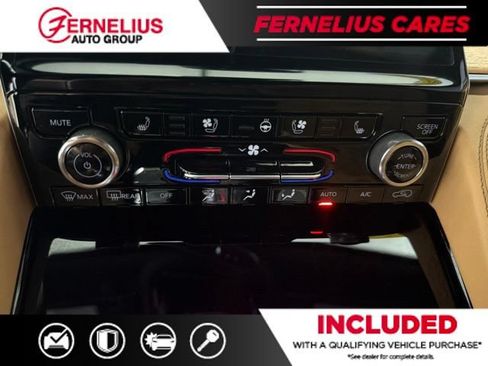 Used 2024 Jeep Grand Cherokee Summit AWD/4WD image 39
