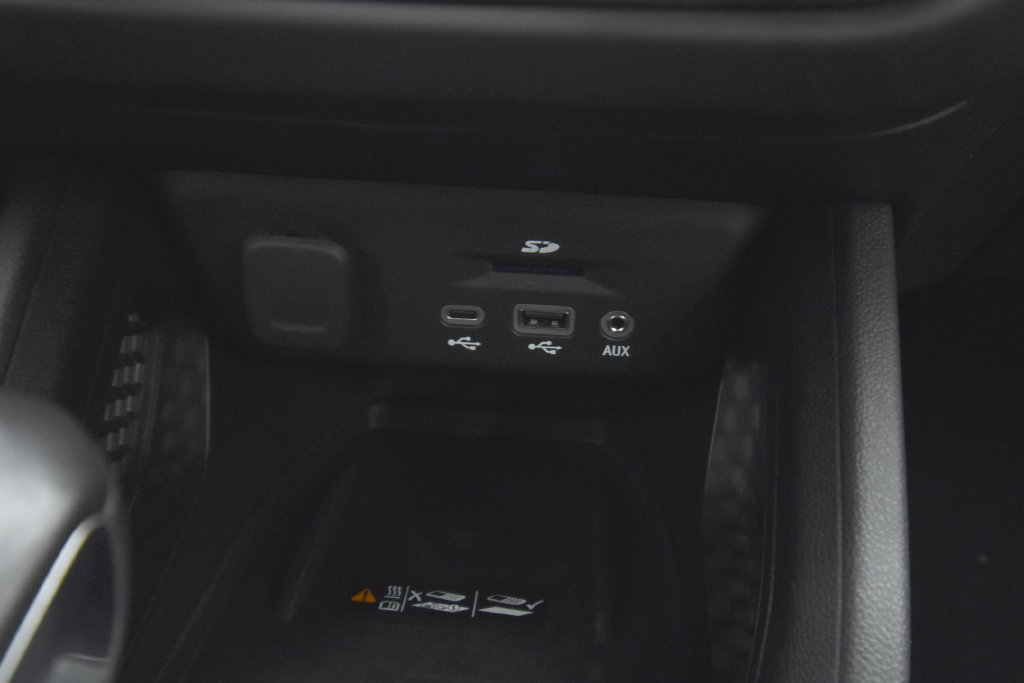 Used 2021 Chevrolet TrailBlazer RS w/ Technology Package FWD image 26