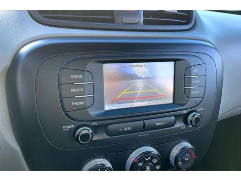 Used 2019 Kia Soul image 18