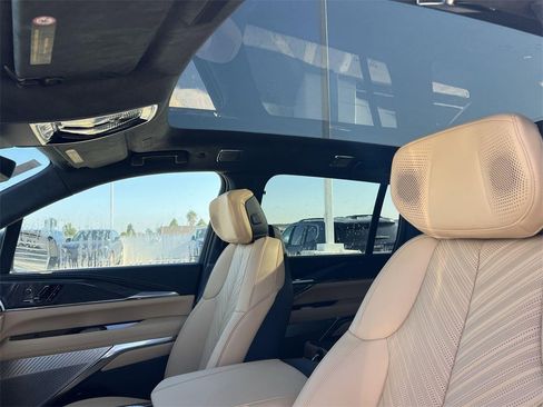 New 2025 Cadillac Escalade IQ Luxury 2 image 26