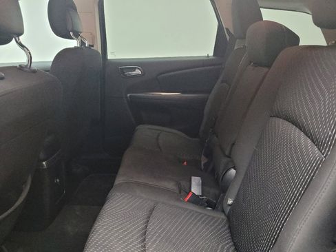 Used 2018 Dodge Journey SE FWD image 18
