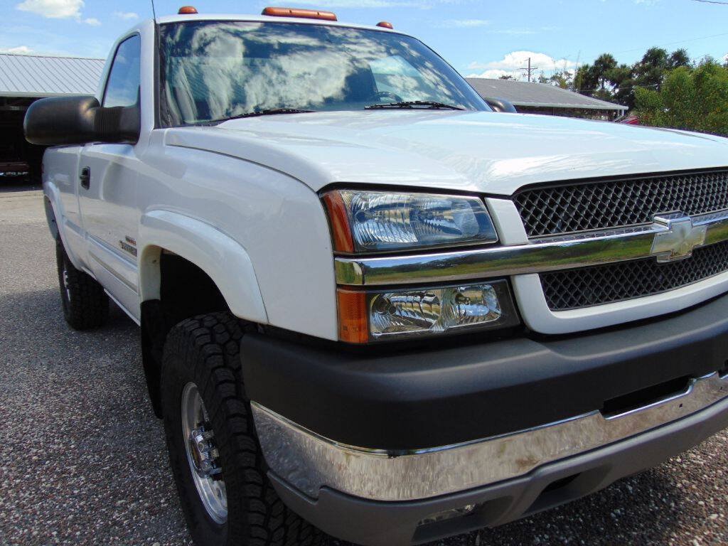Used 2004 Chevrolet Silverado 2500 LS w/ Snow Plow Prep Package AWD/4WD image 14