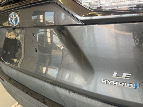 Used 2021 Toyota RAV4 LE AWD/4WD image 7
