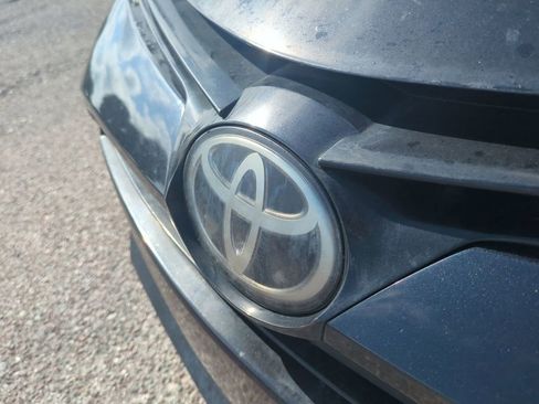 Used 2018 Toyota Corolla LE FWD image 13