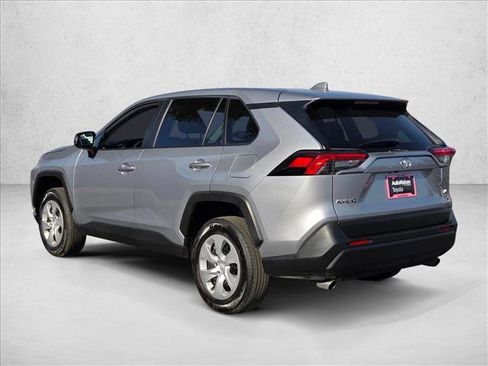 Used 2025 Toyota RAV4 LE image 8