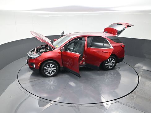 Used 2024 Chevrolet Equinox LT image 14