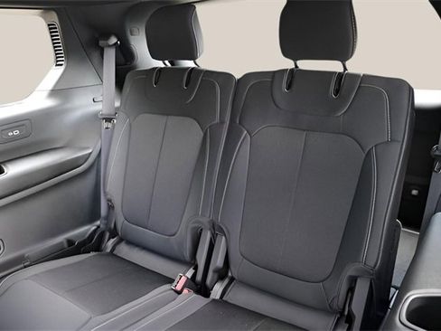 New 2025 Jeep Grand Cherokee L Laredo w/ Luxury Tech Group I image 17