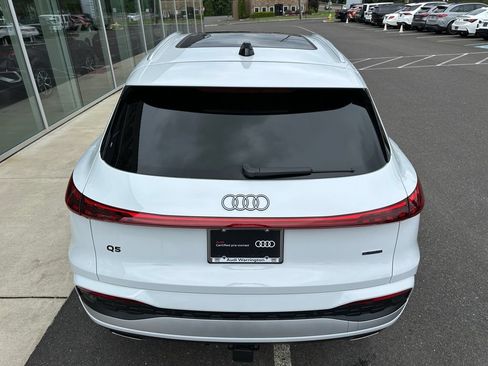 Certified 2025 Audi Q5 Premium w/ Premium Plus AWD/4WD image 29