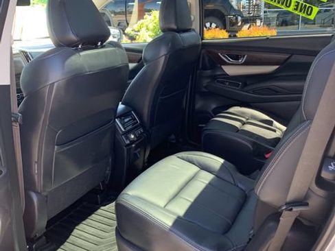 Used 2022 Subaru Ascent Touring AWD/4WD image 12