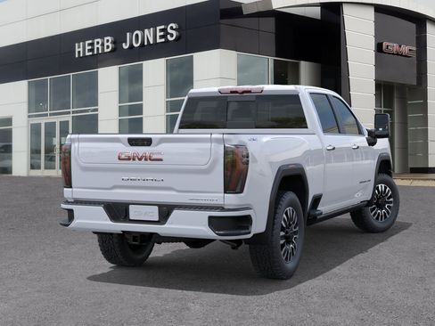 New 2026 GMC Sierra 2500 Denali Ultimate AWD/4WD image 4