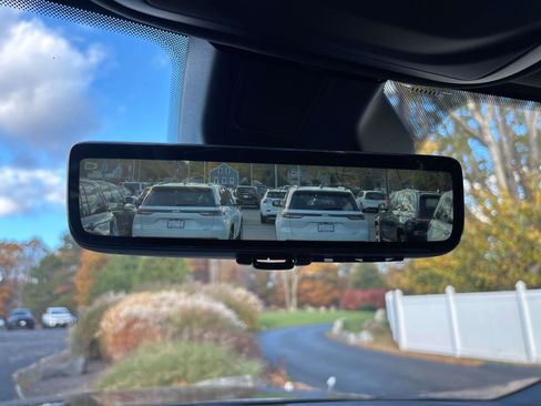 New 2025 Jeep Grand Cherokee L Limited w/ Luxury Tech Group II image 16