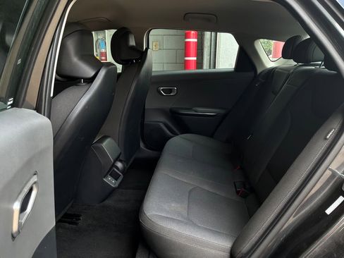 Used 2025 Kia K4 FWD image 11