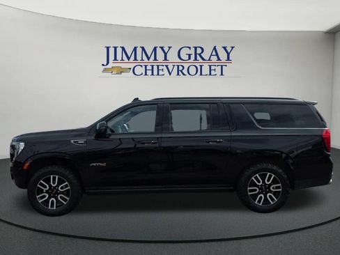 Used 2023 GMC Yukon XL AT4 w/ AT4 Premium Package AWD/4WD image 2