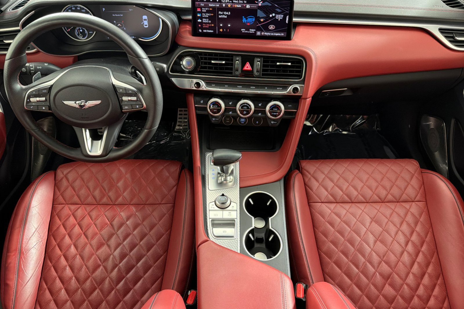 Used 2022 Genesis G70 3.3T Launch Edition AWD/4WD image 12