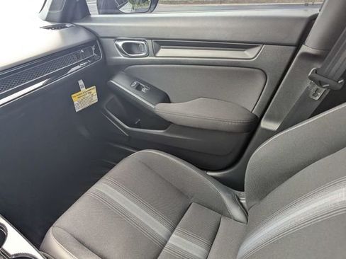 Used 2025 Honda Civic Sport image 15