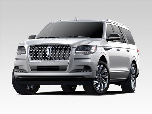Used 2023 Lincoln Navigator L Reserve RWD image 1