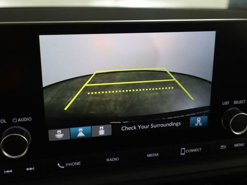 Used 2023 Honda CR-V EX image 31