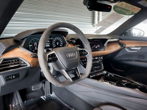 Used 2023 Audi e-tron GT Prestige w/ Prestige Package AWD/4WD image 16