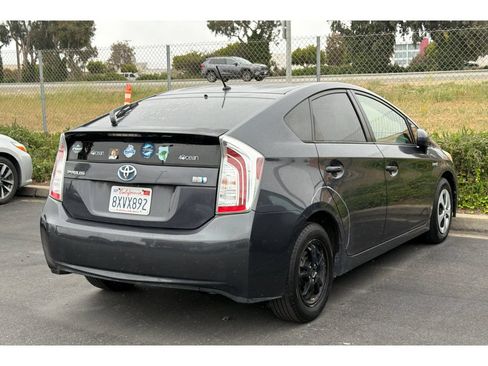 Used 2013 Toyota Prius Two FWD image 5