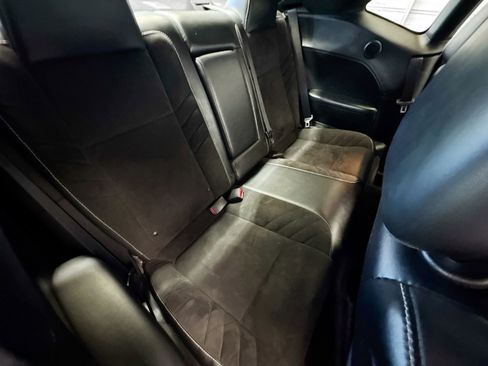 Used 2015 Dodge Challenger SRT image 13