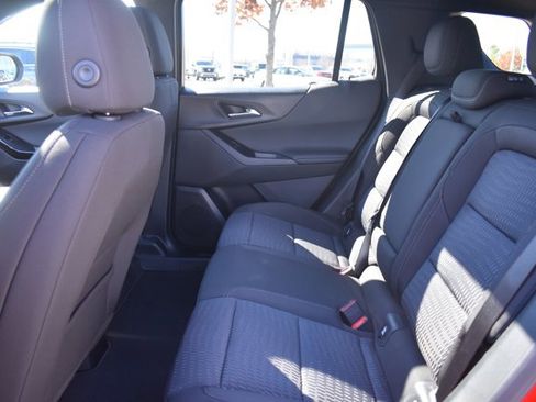 New 2026 Chevrolet Equinox LT image 14