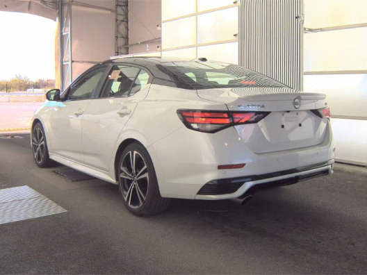 Used 2024 Nissan Sentra SR w/ SR Premium Package FWD image 5