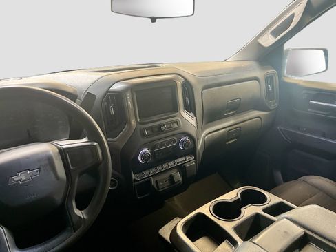 Used 2022 Chevrolet Silverado 1500 Custom Trail Boss AWD/4WD image 21