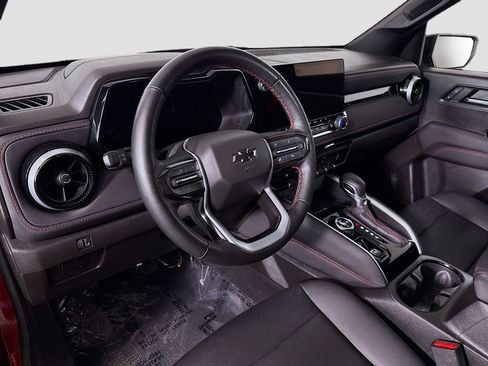 Used 2024 Chevrolet Colorado Z71 w/ Z71 Convenience Package 2 image 9