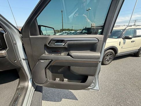 Used 2023 GMC Sierra 1500 AT4 w/ AT4 Premium Package AWD/4WD image 25