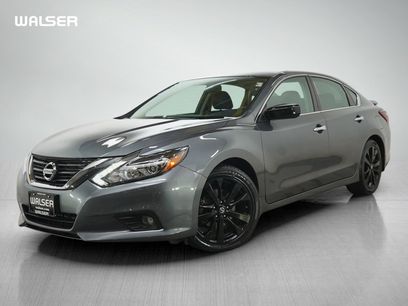 Used 2017 Nissan Altima 2.5 SR w/ Midnight Edition Package
