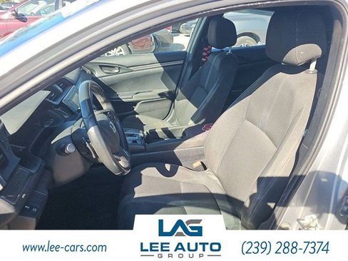 Used 2017 Honda Civic Sport image 4