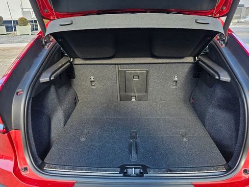 Certified 2023 Volvo C40 P8 Recharge Ultimate image 7