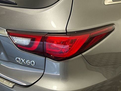 Used 2019 INFINITI QX60 Luxe w/ Sensory Package image 34