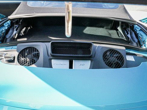 Used 2019 Porsche 911 Carrera image 33