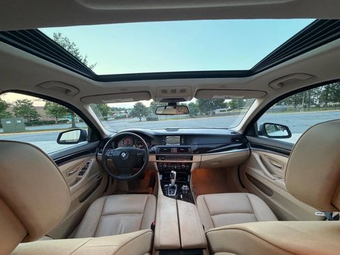 Used 2012 BMW 528i xDrive Sedan AWD/4WD image 9