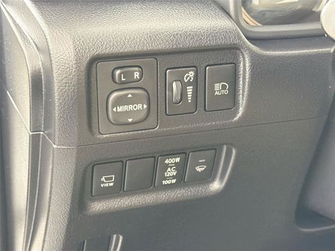 Used 2023 Toyota 4Runner Limited AWD/4WD image 16