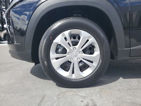 New 2026 Chevrolet Trax LS FWD image 7
