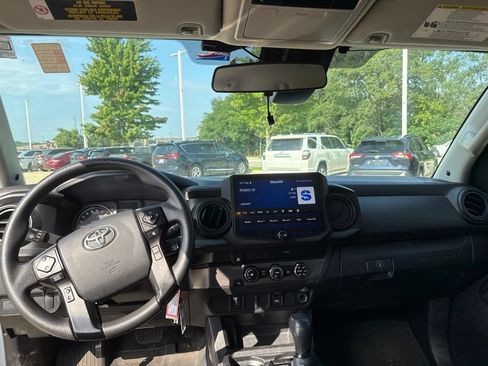 Used 2023 Toyota Tacoma SR w/ SR Convenience Package RWD image 16