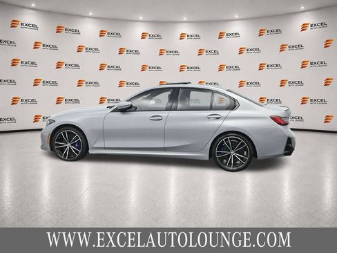 Used 2023 BMW 330i xDrive Sedan AWD/4WD image 2